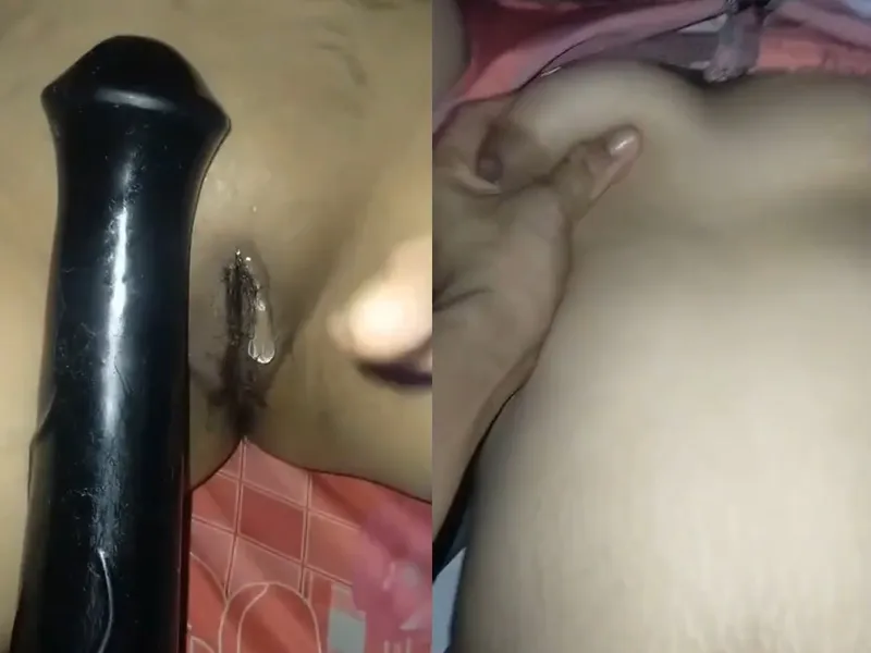 Cô bạn gái xinh tươi vú to lỗ lồn múp móc lồn bằng sextoy cực sướng